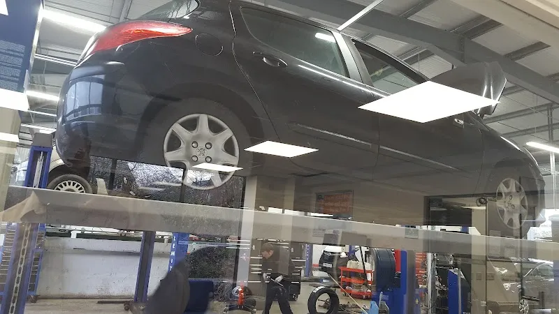 IN'n'OUT Autocentres Wigan work photo